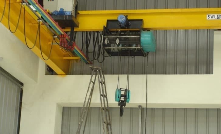 Bridge Cranes in Manufacturing Units